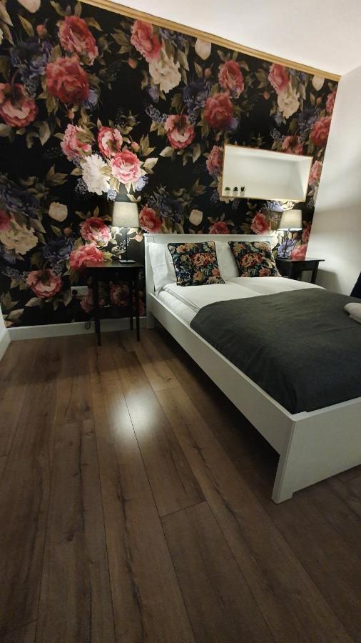 Pasta Factory Guest Rooms Galway Exterior foto