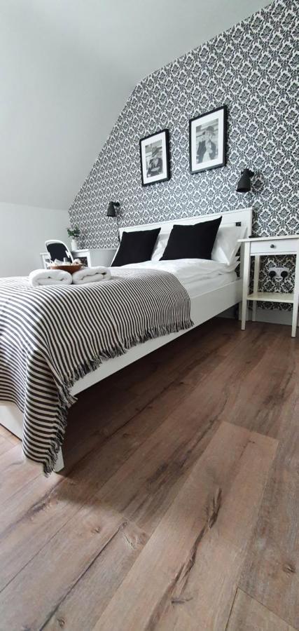 Pasta Factory Guest Rooms Galway Exterior foto